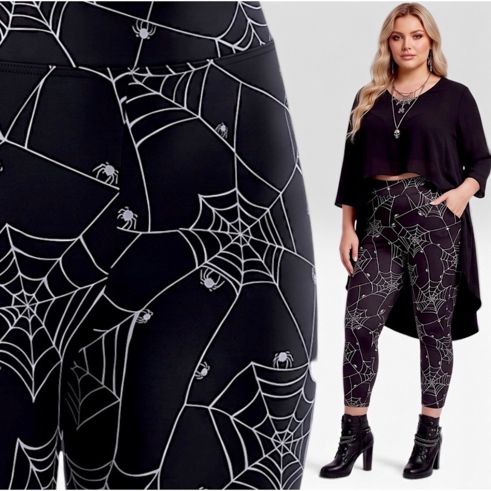 TORRID Black Spiderweb/Spiders Print Cropped Leggings w/Pockets NWT Size 4X
